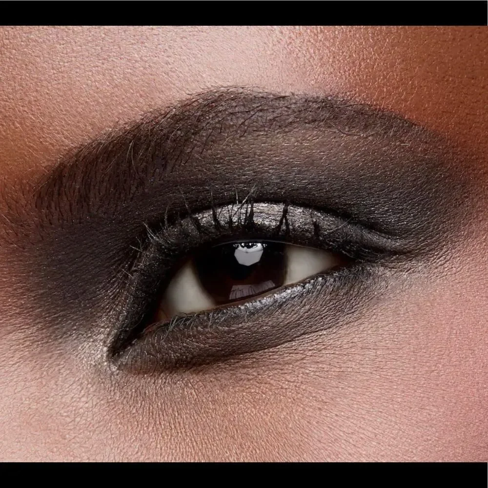 1 LEFT! Mac Stranger Things The Void Eye Palette